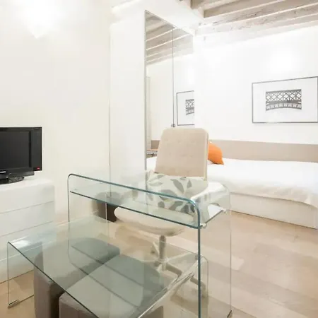 New & Cosy Studio Apt For 2 Apartment Paris